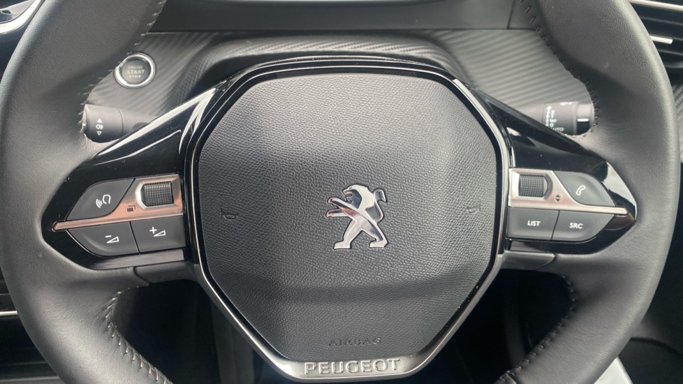 Peugeot 208 1.2 PureTech 100 Allure Premium + 5dr Petrol Hatchback - Image 25