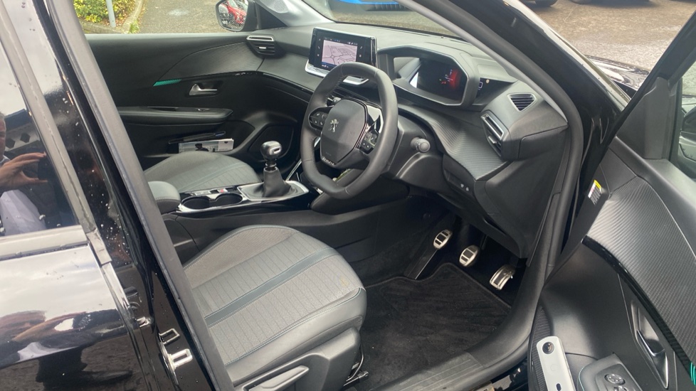 Peugeot 208 1.2 PureTech 100 Allure Premium + 5dr Petrol Hatchback - Image 28