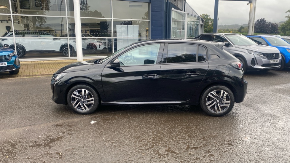 Peugeot 208 1.2 PureTech 100 Allure Premium + 5dr Petrol Hatchback - Image 33