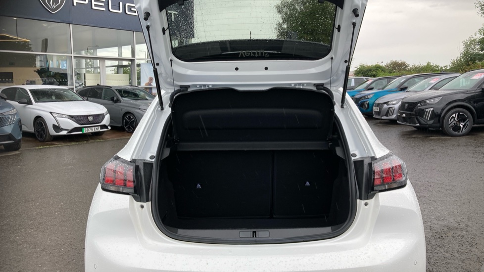 Peugeot 208 1.2 PureTech Active Premium + 5dr Petrol Hatchback - Image 4