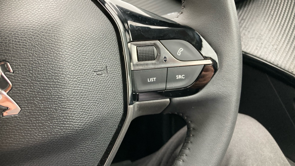 Peugeot 208 1.2 PureTech Active Premium + 5dr Petrol Hatchback - Image 27