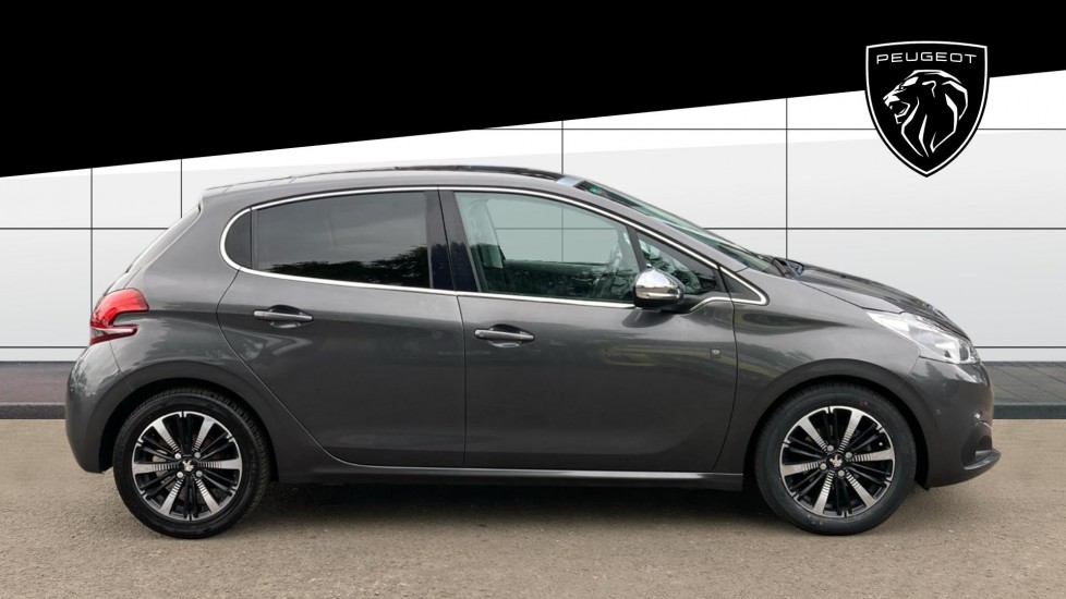Peugeot 208 1.2 PureTech 82 Tech Edition 5dr [Start Stop] Petrol Hatchback - Image 5