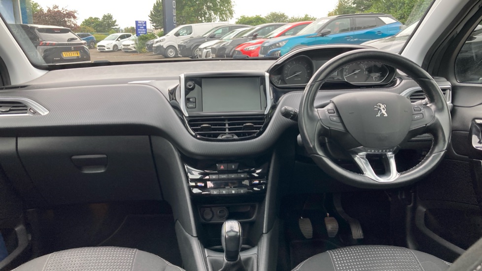 Peugeot 208 1.2 PureTech 82 Tech Edition 5dr [Start Stop] Petrol Hatchback - Image 10