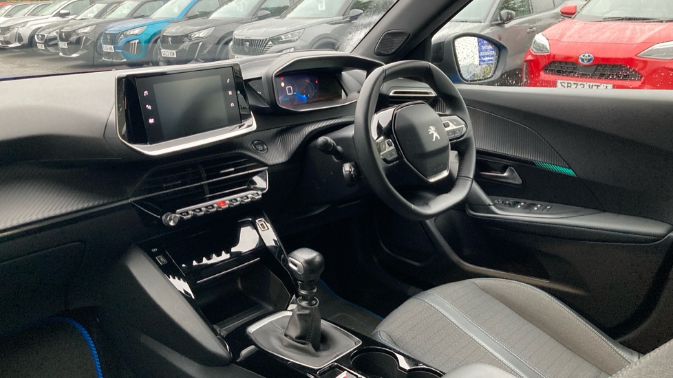 Peugeot 2008 1.2 PureTech Allure Premium+ 5dr Petrol Estate - Image 9