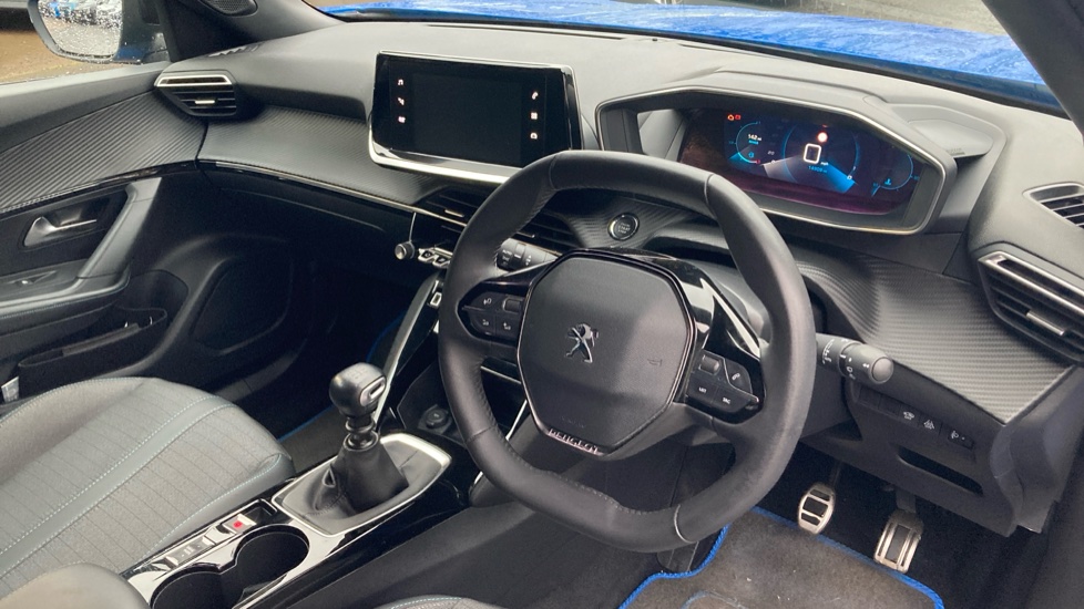 Peugeot 2008 1.2 PureTech Allure Premium+ 5dr Petrol Estate - Image 11