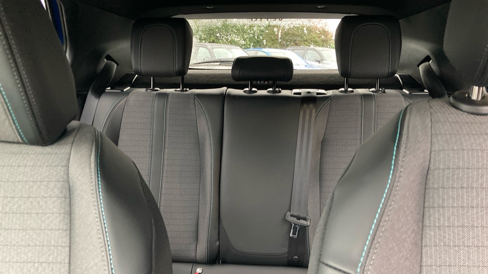 Peugeot 2008 1.2 PureTech Allure Premium+ 5dr Petrol Estate - Image 15