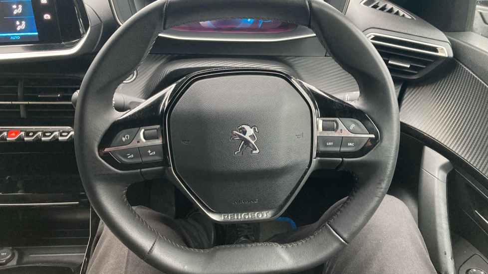 Peugeot 2008 1.2 PureTech Allure Premium+ 5dr Petrol Estate - Image 21