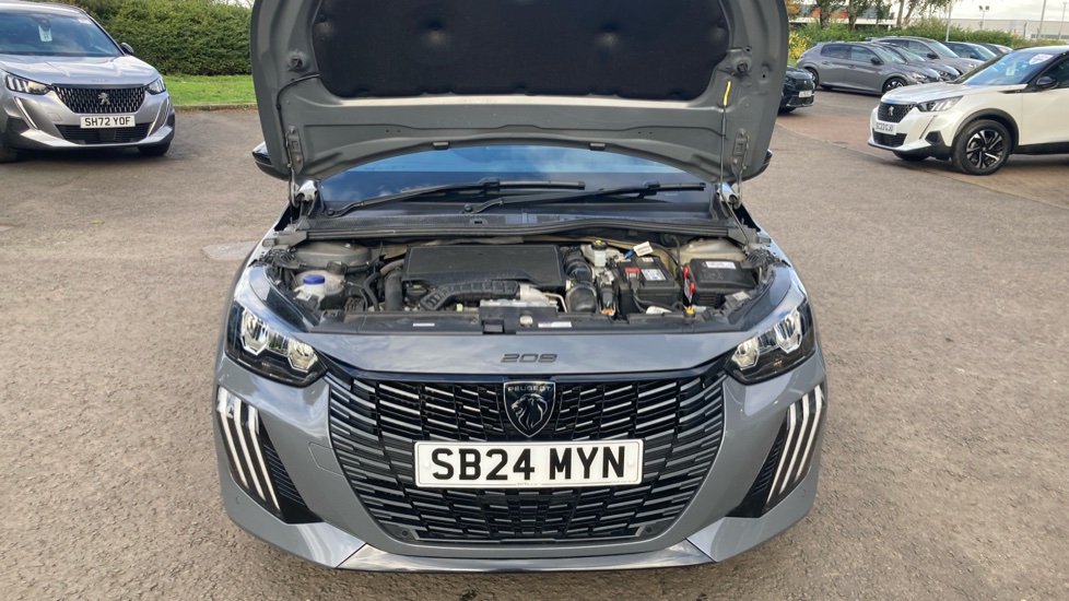 Peugeot 208 1.2 PureTech 100 Allure 5dr Petrol Hatchback - Image 8