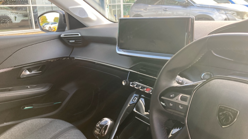 Peugeot 208 1.2 PureTech 100 Allure 5dr Petrol Hatchback - Image 14