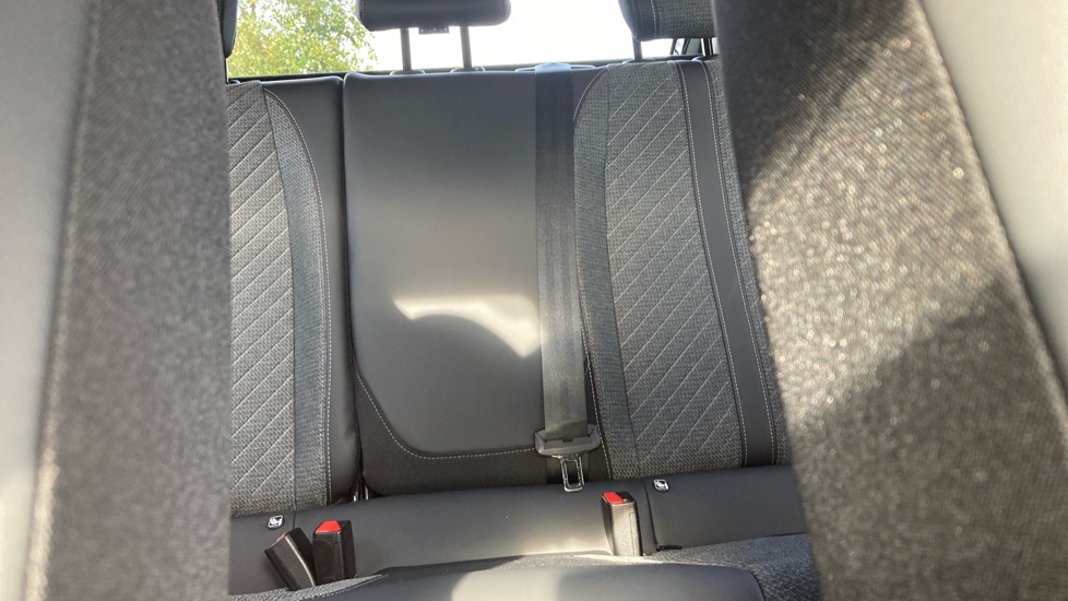 Peugeot 208 1.2 PureTech 100 Allure 5dr Petrol Hatchback - Image 15
