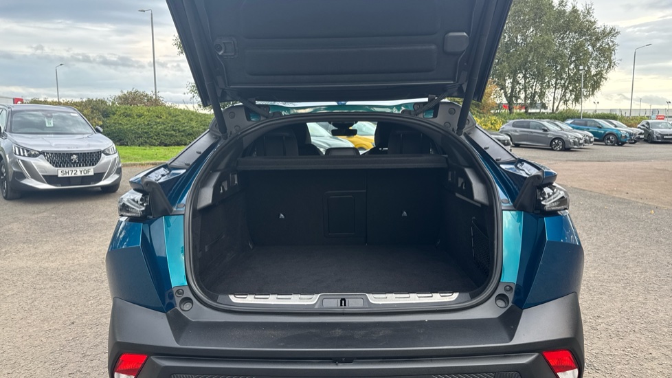 Peugeot 408 1.6 Hybrid 225 First Edition 5dr e-EAT8 Hatchback - Image 4