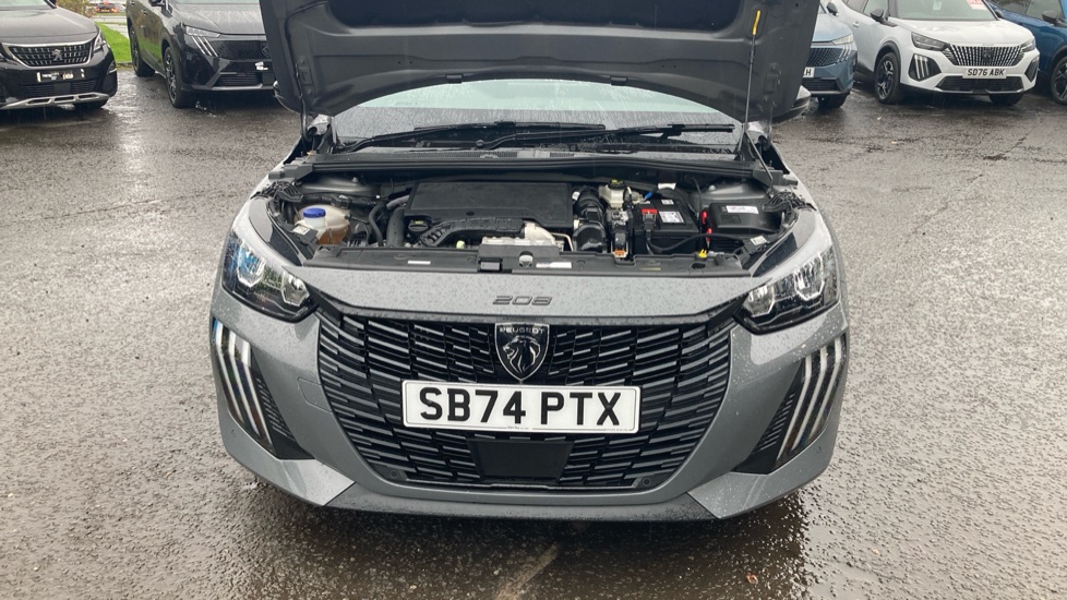 Peugeot 208 1.2 PureTech 100 Allure 5dr Petrol Hatchback - Image 8