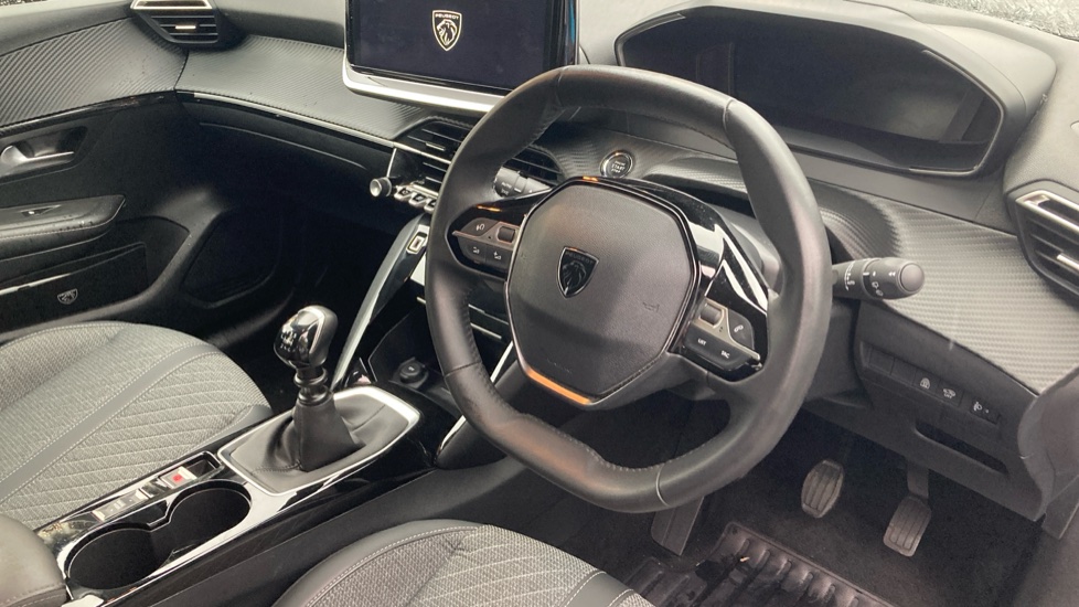 Peugeot 208 1.2 PureTech 100 Allure 5dr Petrol Hatchback - Image 11