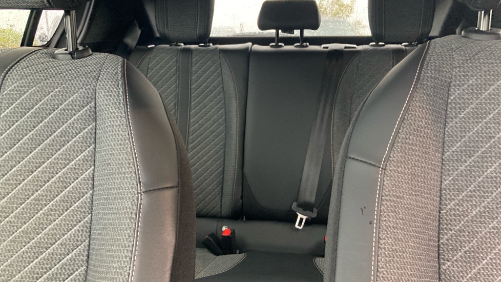 Peugeot 208 1.2 PureTech 100 Allure 5dr Petrol Hatchback - Image 15
