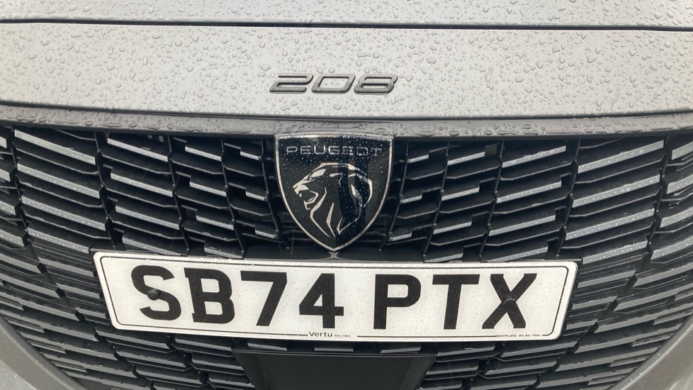 Peugeot 208 1.2 PureTech 100 Allure 5dr Petrol Hatchback - Image 27