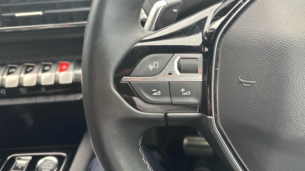 Peugeot 3008 1.5 BlueHDi Allure Premium+ 5dr EAT8 Diesel Estate - Image 27