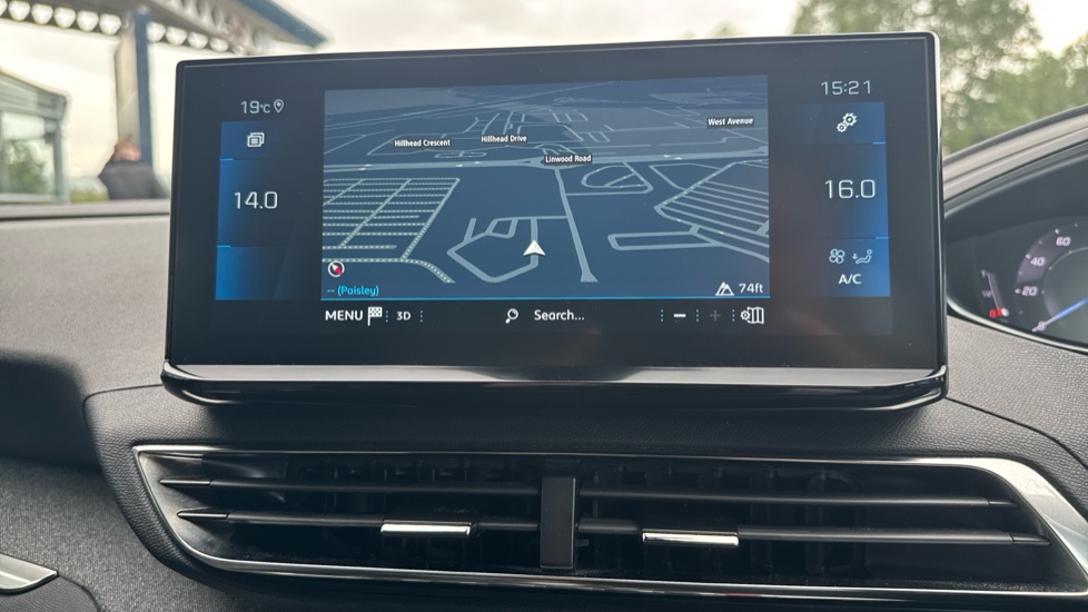 Peugeot 3008 1.5 BlueHDi Allure Premium+ 5dr EAT8 Diesel Estate - Image 31