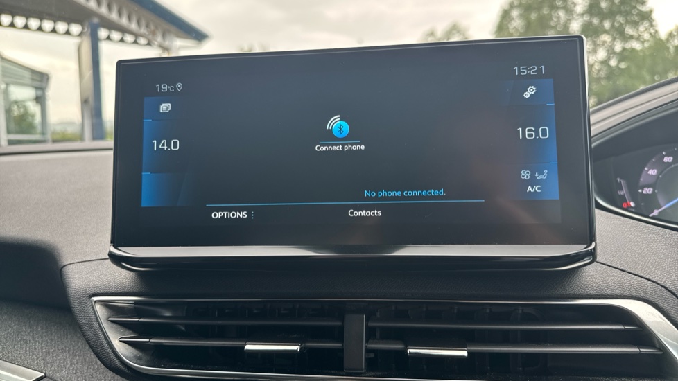 Peugeot 3008 1.5 BlueHDi Allure Premium+ 5dr EAT8 Diesel Estate - Image 33