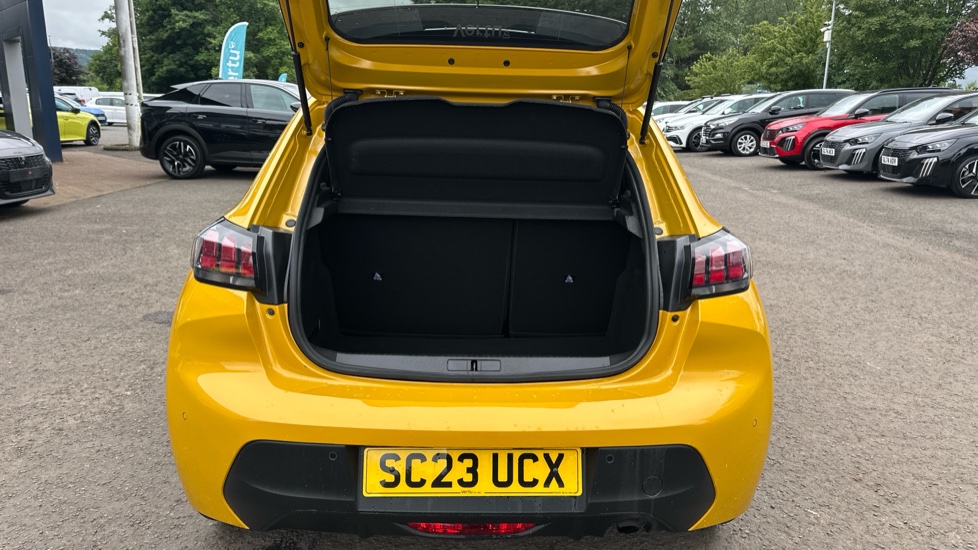 Peugeot 208 1.2 PureTech Active Premium + 5dr Petrol Hatchback - Image 4