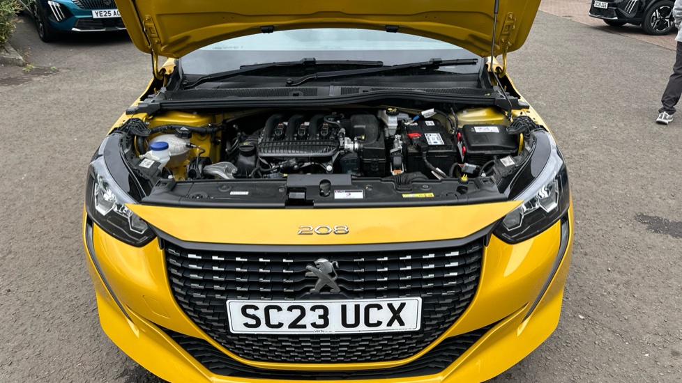 Peugeot 208 1.2 PureTech Active Premium + 5dr Petrol Hatchback - Image 8