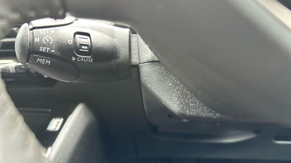 Peugeot 208 1.2 PureTech Active Premium + 5dr Petrol Hatchback - Image 38