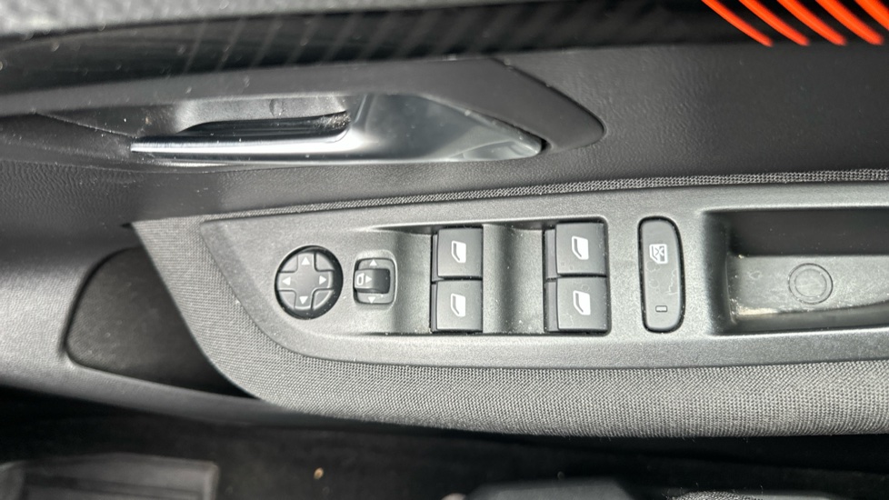 Peugeot 208 1.2 PureTech Active Premium + 5dr Petrol Hatchback - Image 40