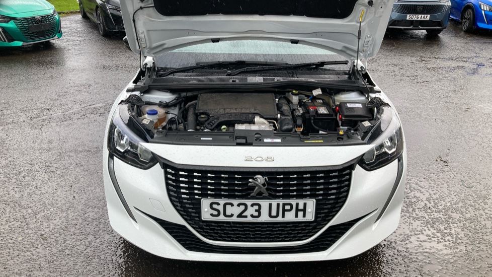 Peugeot 208 1.2 PureTech 100 Allure Premium + 5dr Petrol Hatchback - Image 8