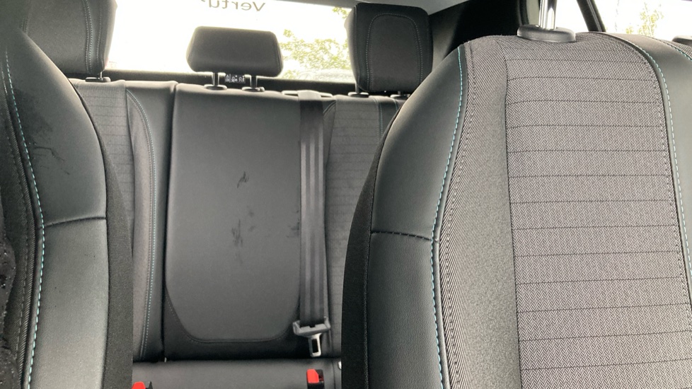 Peugeot 208 1.2 PureTech 100 Allure Premium + 5dr Petrol Hatchback - Image 15
