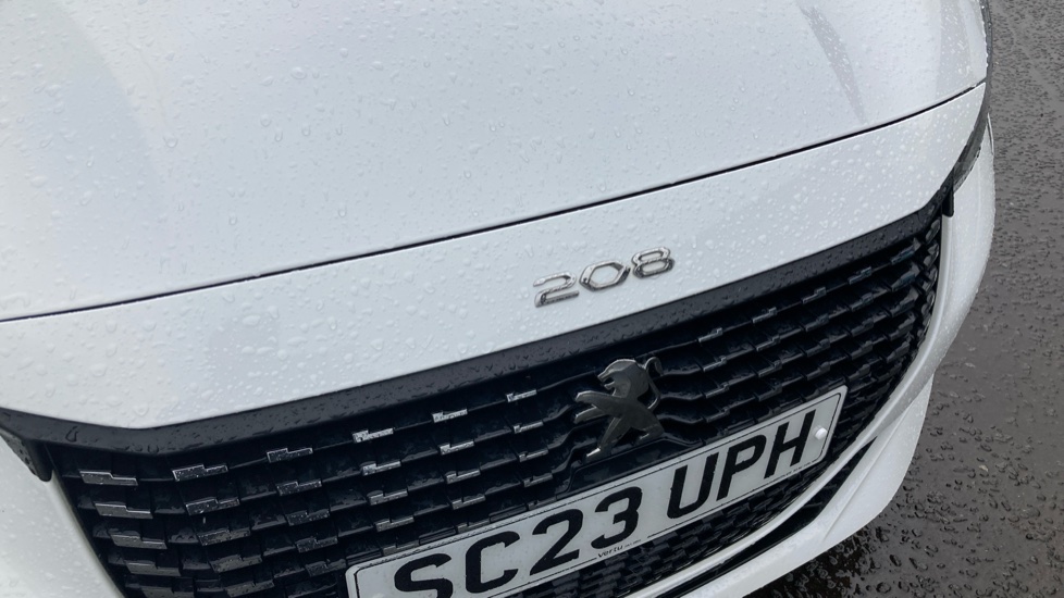 Peugeot 208 1.2 PureTech 100 Allure Premium + 5dr Petrol Hatchback - Image 24