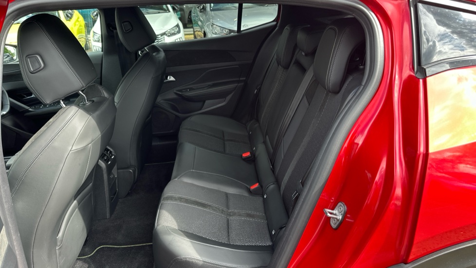 Peugeot 408 158kW GT 58kWh 5dr Auto Electric Hatchback - Image 16