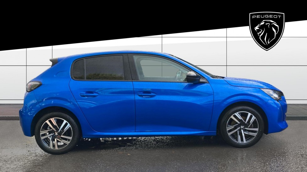 Peugeot 208 1.2 PureTech 100 Allure Premium + 5dr Petrol Hatchback - Image 5