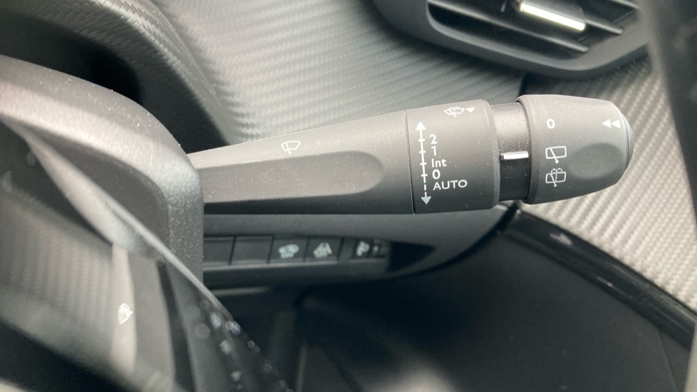 Peugeot 208 1.2 PureTech 100 Allure Premium + 5dr Petrol Hatchback - Image 25