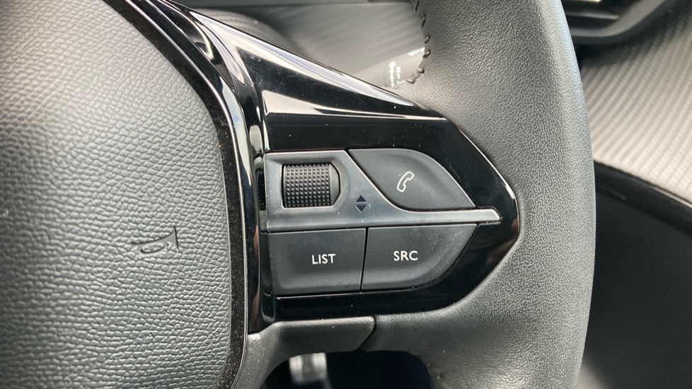 Peugeot 208 1.2 PureTech 100 Allure Premium + 5dr Petrol Hatchback - Image 26