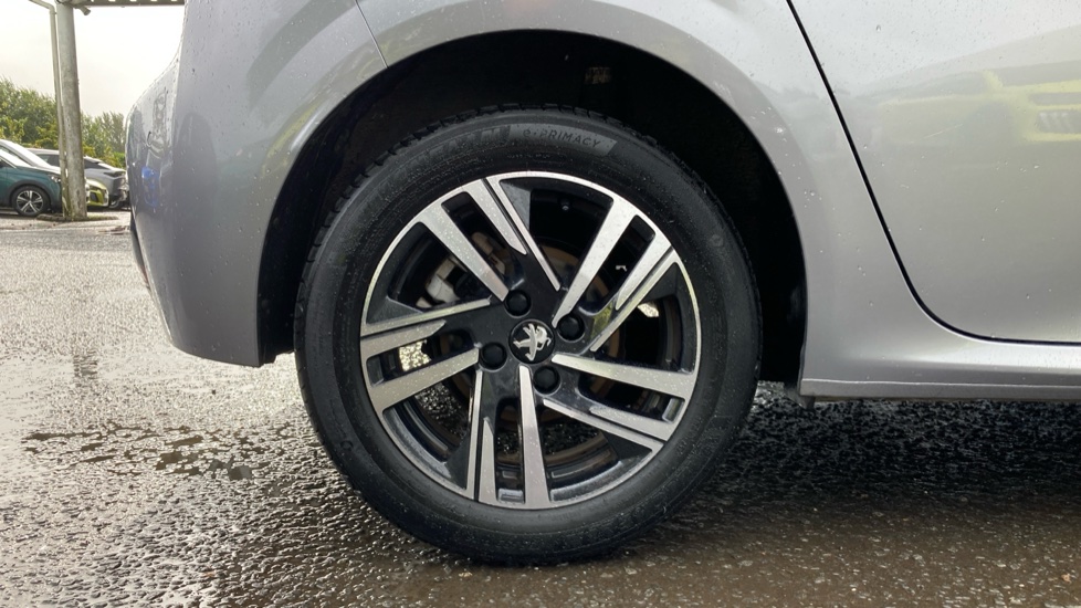 Peugeot 208 1.2 PureTech 100 Allure Premium + 5dr Petrol Hatchback - Image 7