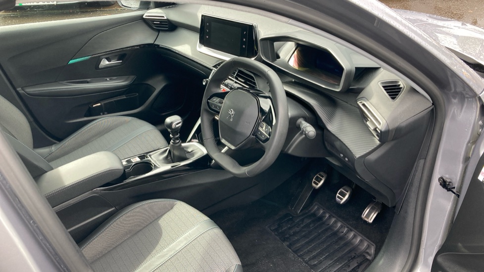 Peugeot 208 1.2 PureTech 100 Allure Premium + 5dr Petrol Hatchback - Image 11