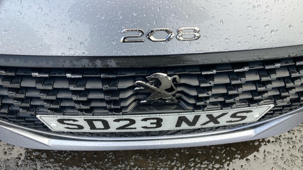 Peugeot 208 1.2 PureTech 100 Allure Premium + 5dr Petrol Hatchback - Image 27