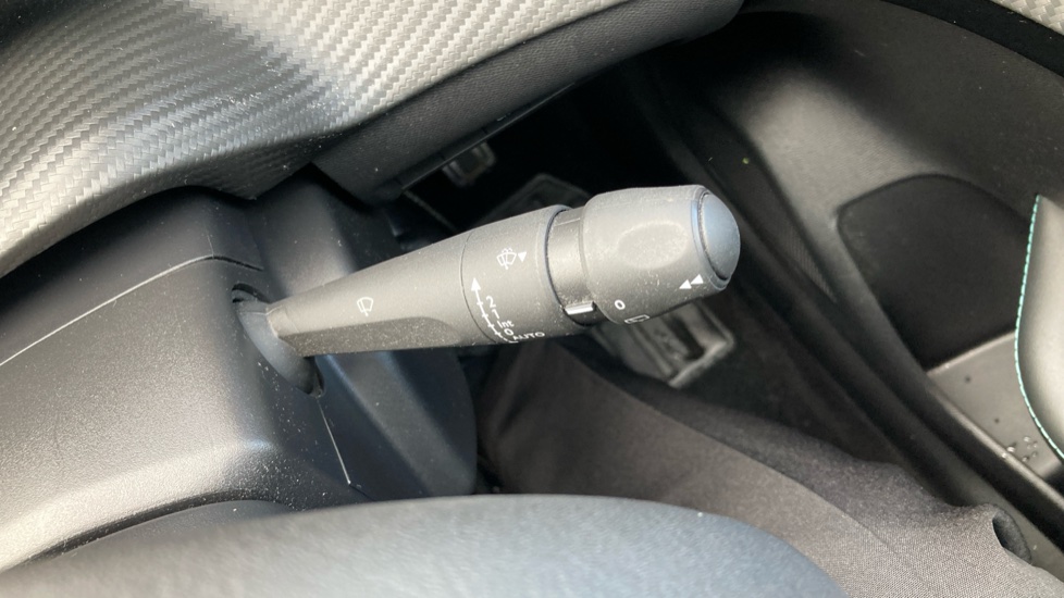 Peugeot 208 1.2 PureTech 100 Allure Premium + 5dr Petrol Hatchback - Image 34