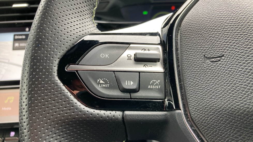 Peugeot 308 115kW GT 54kWh 5dr Auto Electric Hatchback - Image 37