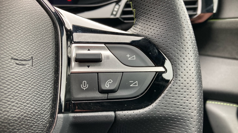 Peugeot 308 115kW GT 54kWh 5dr Auto Electric Hatchback - Image 38