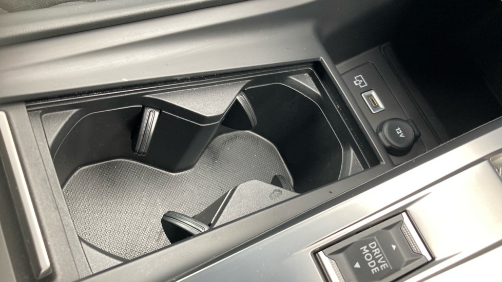 Peugeot 308 115kW GT 54kWh 5dr Auto Electric Hatchback - Image 39