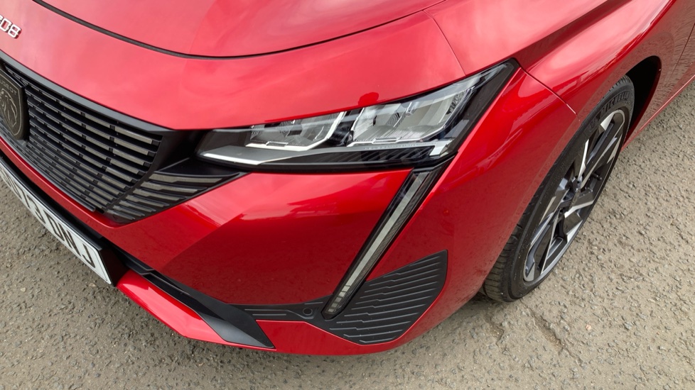 Peugeot 308 1.2 PureTech Allure Premium 5dr EAT8 Petrol Hatchback - Image 23
