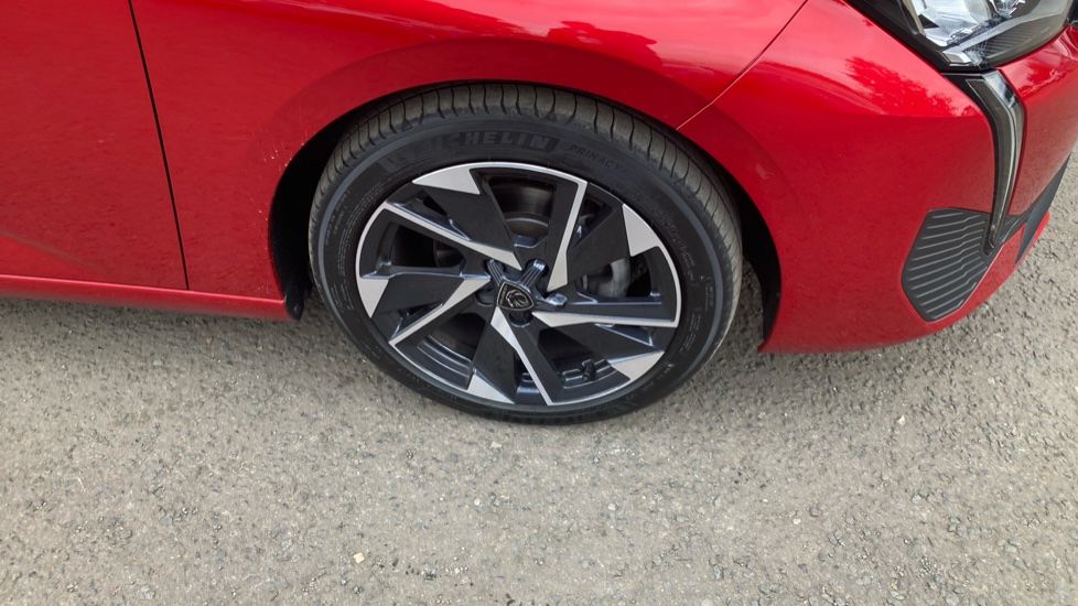 Peugeot 308 1.2 PureTech Allure Premium 5dr EAT8 Petrol Hatchback - Image 28