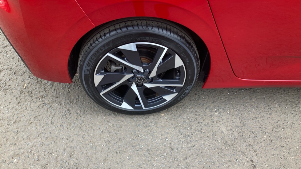 Peugeot 308 1.2 PureTech Allure Premium 5dr EAT8 Petrol Hatchback - Image 30