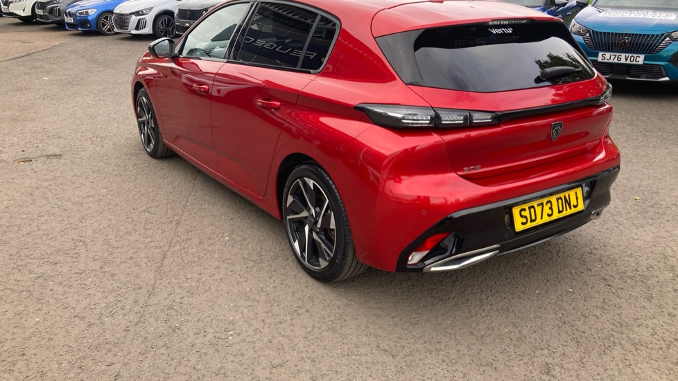 Peugeot 308 1.2 PureTech Allure Premium 5dr EAT8 Petrol Hatchback - Image 35