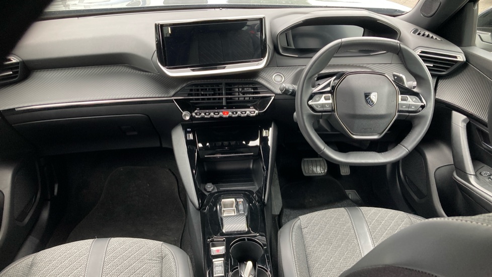 Peugeot 2008 1.2 PureTech 130 Allure 5dr EAT8 Petrol Estate - Image 10