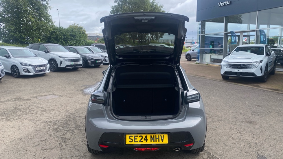 Peugeot 208 1.2 PureTech 100 GT 5dr Petrol Hatchback - Image 4