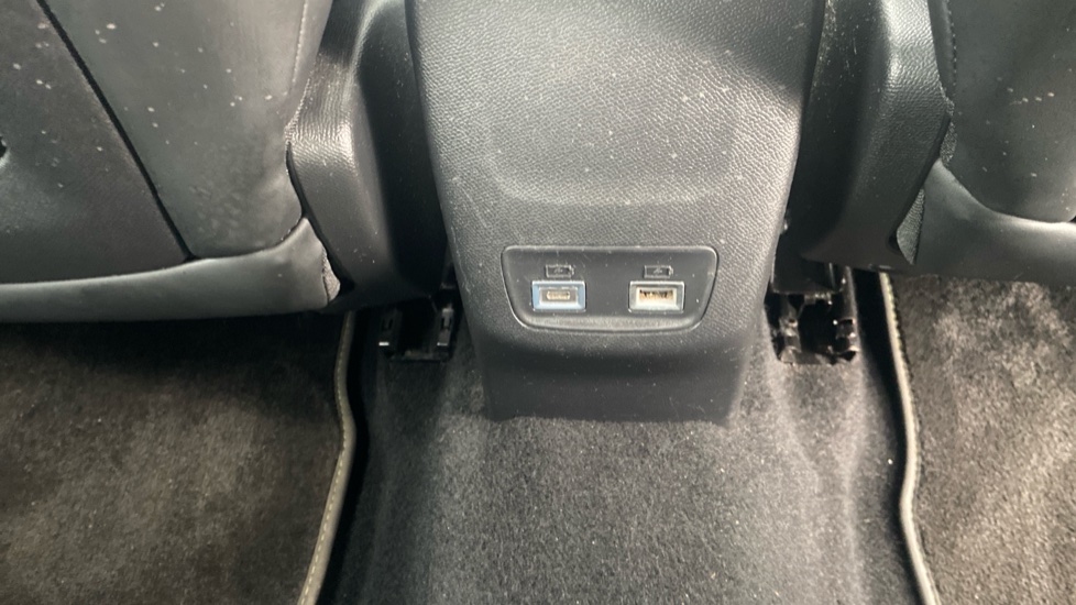 Peugeot 208 1.2 PureTech 100 GT 5dr Petrol Hatchback - Image 28