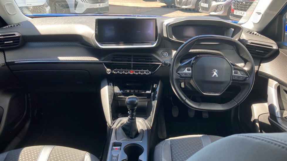 Peugeot 2008 1.2 PureTech Allure Premium 5dr Petrol Estate - Image 10