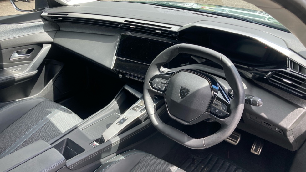 Peugeot 308 1.2 PureTech Allure Premium 5dr EAT8 Petrol Hatchback - Image 11