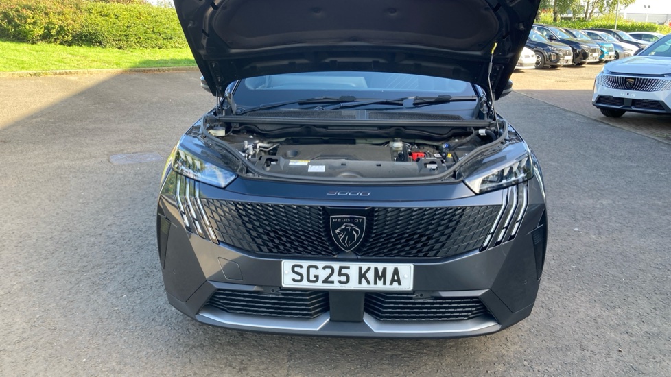 Peugeot 3008 1.2 Hybrid 136 GT 5dr e-DSC6 Petrol Estate - Image 8